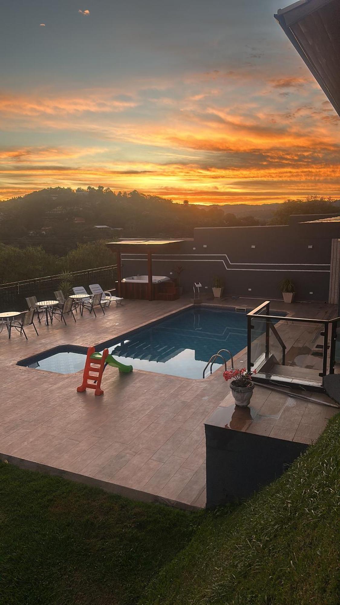 Chacara Gama Em Condominio Igarata-Sp - Jacuzzi Com Hidromassagem, Piscina E Sauna Eksteriør billede